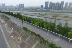 治理内涝：抓住重点，久久为功图片