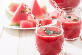 你做的西瓜饮品不甜、有馊味 怎么办？试试这2个方法图片