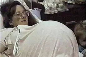 全球首例存活七胞胎，孕妈从怀孕分娩到抚养全过程揭秘，真心不易图片