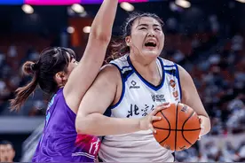 刘禹彤：女版奥尼尔，45分9板，决赛MVP，征战东京奥运秘密武器？图片
