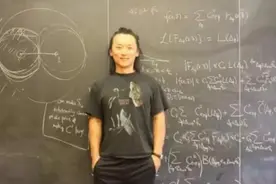 中国物理神童加入美籍，对记者提问嗤之以鼻：不回国，科学无国界图片