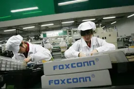 广东第一打工妹：赚到千亿财富后，她直接给哥哥分给183亿现金图片
