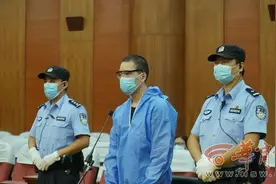 丧心病狂！男子殴打折磨女友及女友2岁儿子长达2小时，致幼童死亡图片