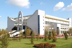 国内最委屈的3所大学，明明分数线很高，却常被家长认作野鸡大学图片