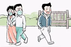 五一到了，希望树上不要再长满大爷大妈图片