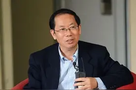 北大中文系教授陈平原：读书意味着你还在奋斗，还有不满图片