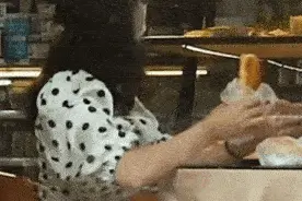 各大城市惊现女性奔波霸？！吃豆人？！图片