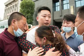 6岁被拐卖，26年找不到家，1条求助信息，3个月就见到亲爸亲妈图片