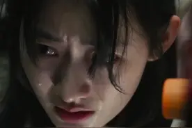 扫黑风暴徐英子剧中咬桌角被轮奸，扮演者戏外见面照片曝光图片