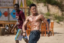 大超亨利一张照片火了！侄子说我叔是超人，被嘲笑后他亲自去学校图片