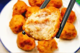 炸肉丸时，放淀粉是大忌！厨师长：牢记3点，肉丸不散，还没腥味图片