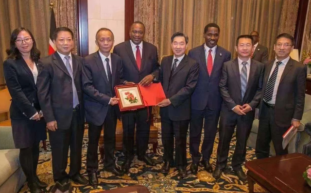 8年花费32.33亿美元，为什么肯尼亚宁愿借钱，也要修建蒙内铁路？