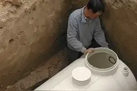 【创城进行时】小厕所，大变化 ——杏园乡持续推进农村厕所革命图片