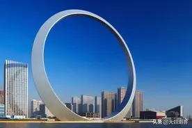 花了一亿就建了个环？盘点中国又贵又奇葩的建筑图片