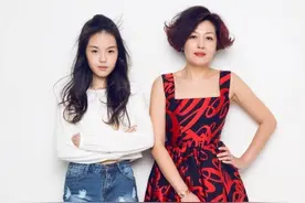 哈文：丈夫李咏病逝后，我依然是李家的儿媳妇图片
