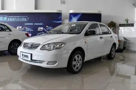 不足五万圆你汽车梦，冬暖夏凉，空间够用，实拍比亚迪F3图片