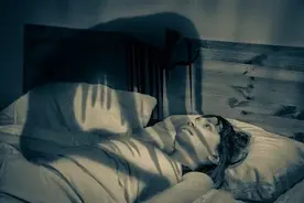 对于“鬼压床”这个事情，大家是怎么看待的，有没有亲身经历过？图片