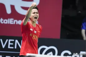 印尼夺冠疯狂庆祝，中国男子羽毛球队0比3失利，无缘卫冕汤姆斯杯图片