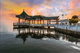 锁麟囊经典唱词图片
