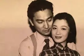 9位刚出名就翻脸的明星，过河拆桥，把一日为师终身为父忘在脑后图片