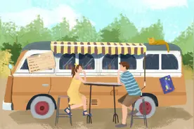 一个异性，在悄悄“欣赏”你，会暴露细节在外图片