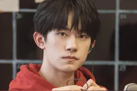 “易烊千玺”翻译成英文该咋说？图片