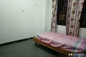 蛇要上床？河南一单身女子午睡时，一条大蛇偷偷溜进了卧室图片
