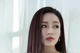现代诗《月之歌》图片