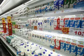 鲜牛奶、纯牛奶、舒化奶、高钙奶、早餐奶，哪种牛奶更值得买？图片