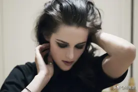 一桩丑闻直接毁掉当红女星，暮光女如何把一手好牌打烂？图片