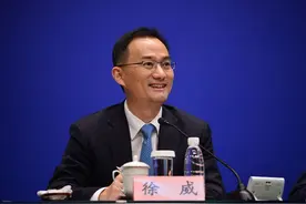 徐威担任凤凰卫视行政总裁，刘长乐留任董事会主席图片