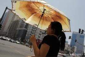 再创记录！阿联酋昨天的最高气温达到了51.8℃图片