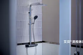 还在用拧来拧去的淋浴花洒吗？来见识真正的精准高配吧图片
