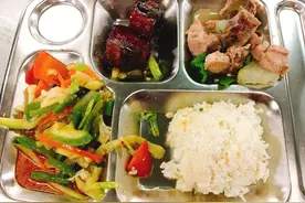 同济大学的伙食有多好？隔壁大学也来“蹭饭”，名校待遇真不一般图片