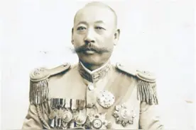 曹锟隐瞒婚史，二姨太备受打击，最终卧病在床，英年早逝图片