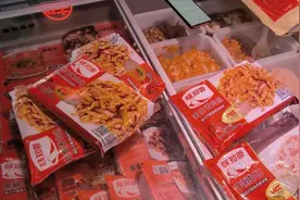 在菜市场卖半成品菜，一年净利1.25亿，并成功上市图片