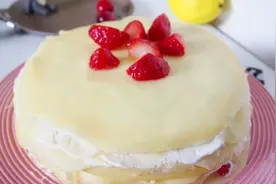 酸甜可口的草莓千层，做法简单，口味多变，吃点甜品犒劳自己图片