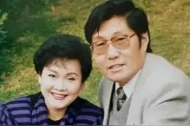 师生恋却生不出孩子，离婚后却各自结出果子，李谷一的奇异婚史图片