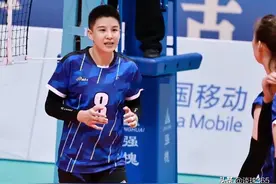 36岁女排名将宣布退役，国内赛场遗憾一生无冠，一神技从此绝迹图片