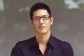 悬崖边的贵族｜公子爷也不快乐图片