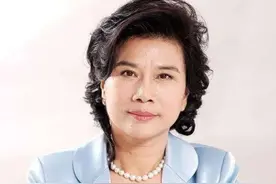董明珠和亲哥20年不来往，还拒绝和90岁老母亲同住，究竟为什么？图片
