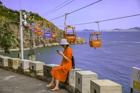 蓬莱阁一组照片，远处黄蓝交界处就是黄渤海分界线图片