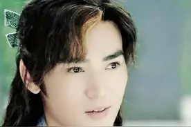 “李寻欢”焦恩俊：前妻犯错出轨，为女儿放弃亿万身家，净身出户图片