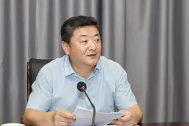 区委书记被免职后，落马图片