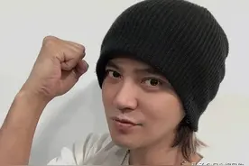 都美竹宣战吴亦凡，张丹三、魏雨欣主动发声，杨坤发文疑似暗讽图片