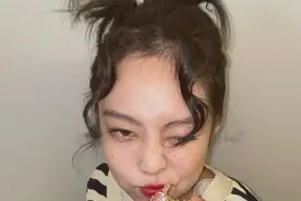 为什么猫女类长相沾上颓废风变油腻，兔系小白花却能散发魅力呢？图片