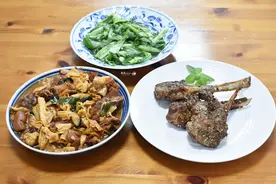 两口子的极简午餐，菜不多但特别适合冬季，好吃又营养，家的味道图片