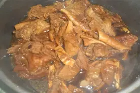 炖牛肉时，不要焯水，也不要直接炖，教你正确做法，太香了图片