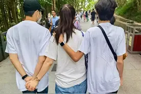 网友：魔童赶紧出道，张智霖：毫无演技，袁咏仪：唱歌像杀鸡图片