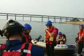 女子凌晨星海湾大桥翻越栏杆“解手”坠海身亡！案子判了图片